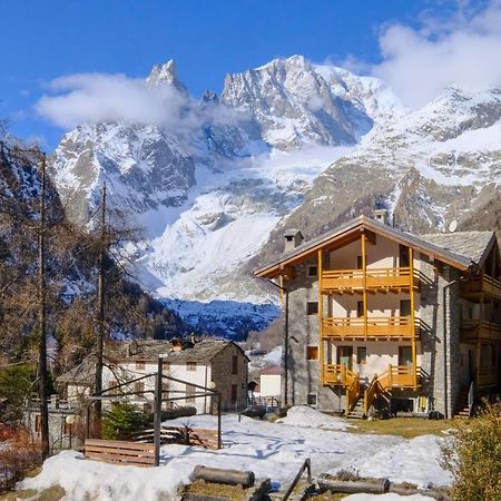 Hotel Aigle Courmayeur Exterior foto