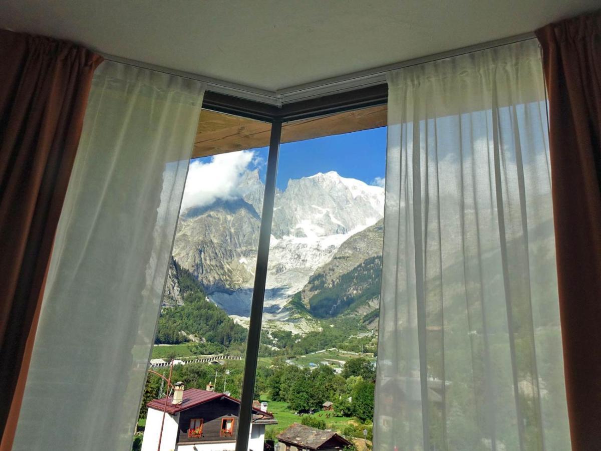 Hotel Aigle Courmayeur Exterior foto