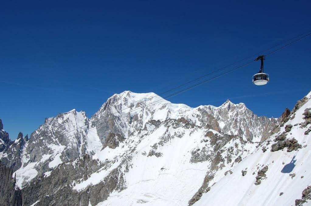 Hotel Aigle Courmayeur Exterior foto