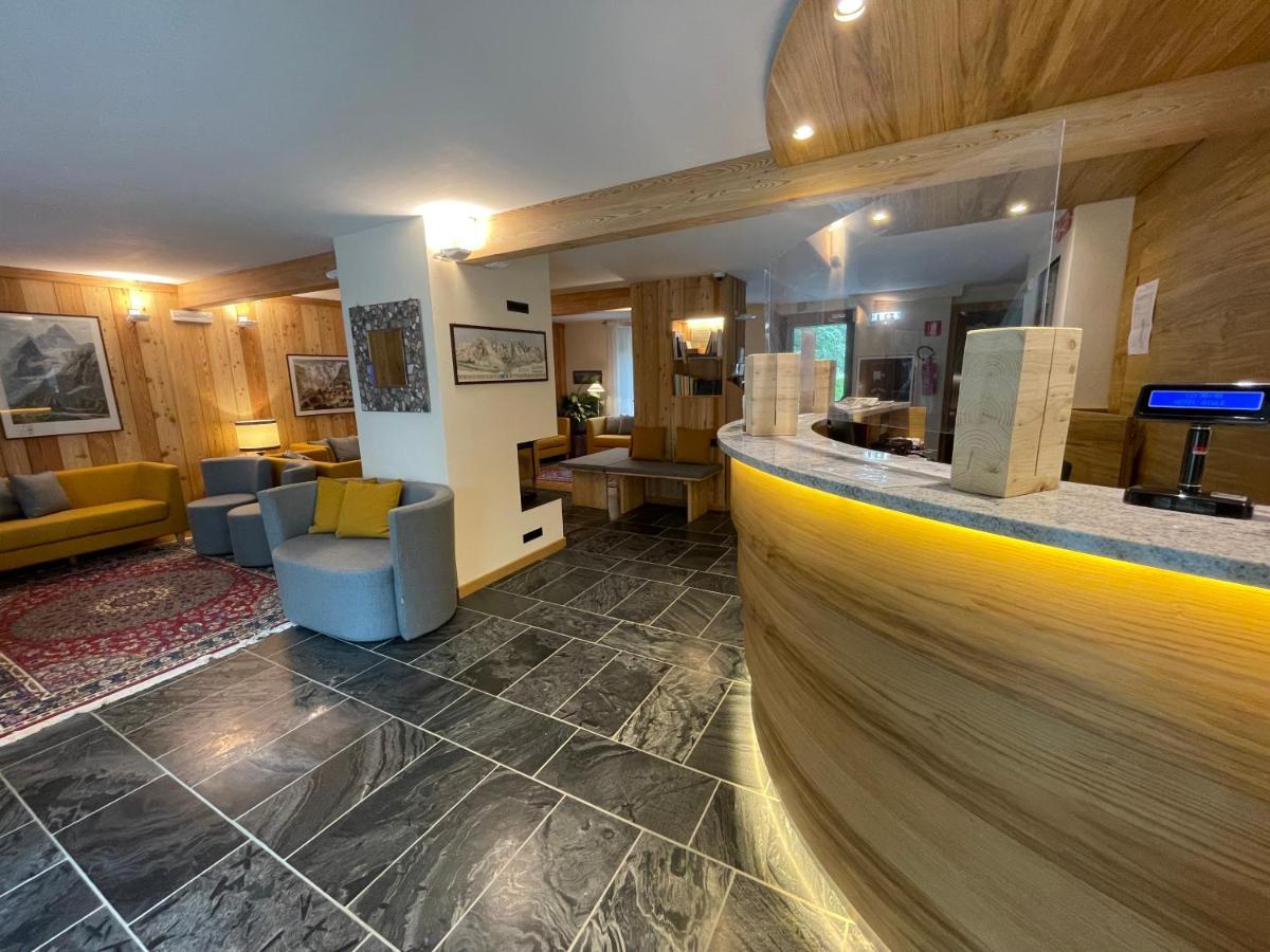 Hotel Aigle Courmayeur Exterior foto