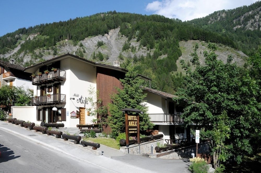 Hotel Aigle Courmayeur Exterior foto